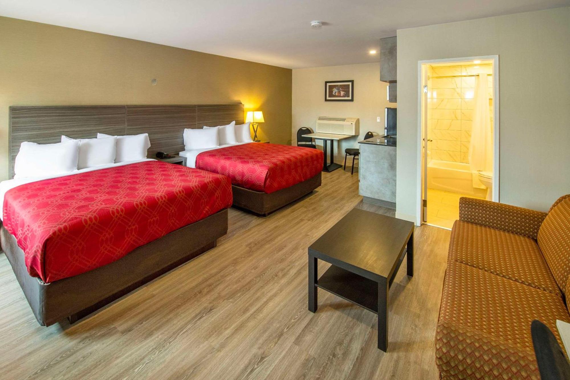 Econo Lodge Inn & Suites بينشر كريك المظهر الخارجي الصورة