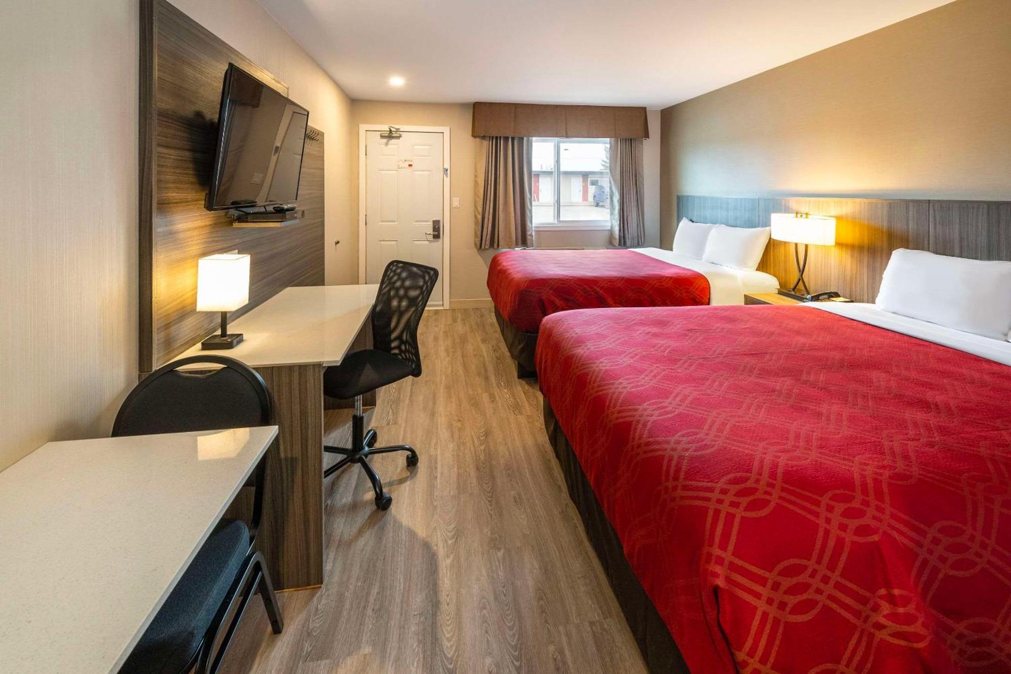 Econo Lodge Inn & Suites بينشر كريك المظهر الخارجي الصورة