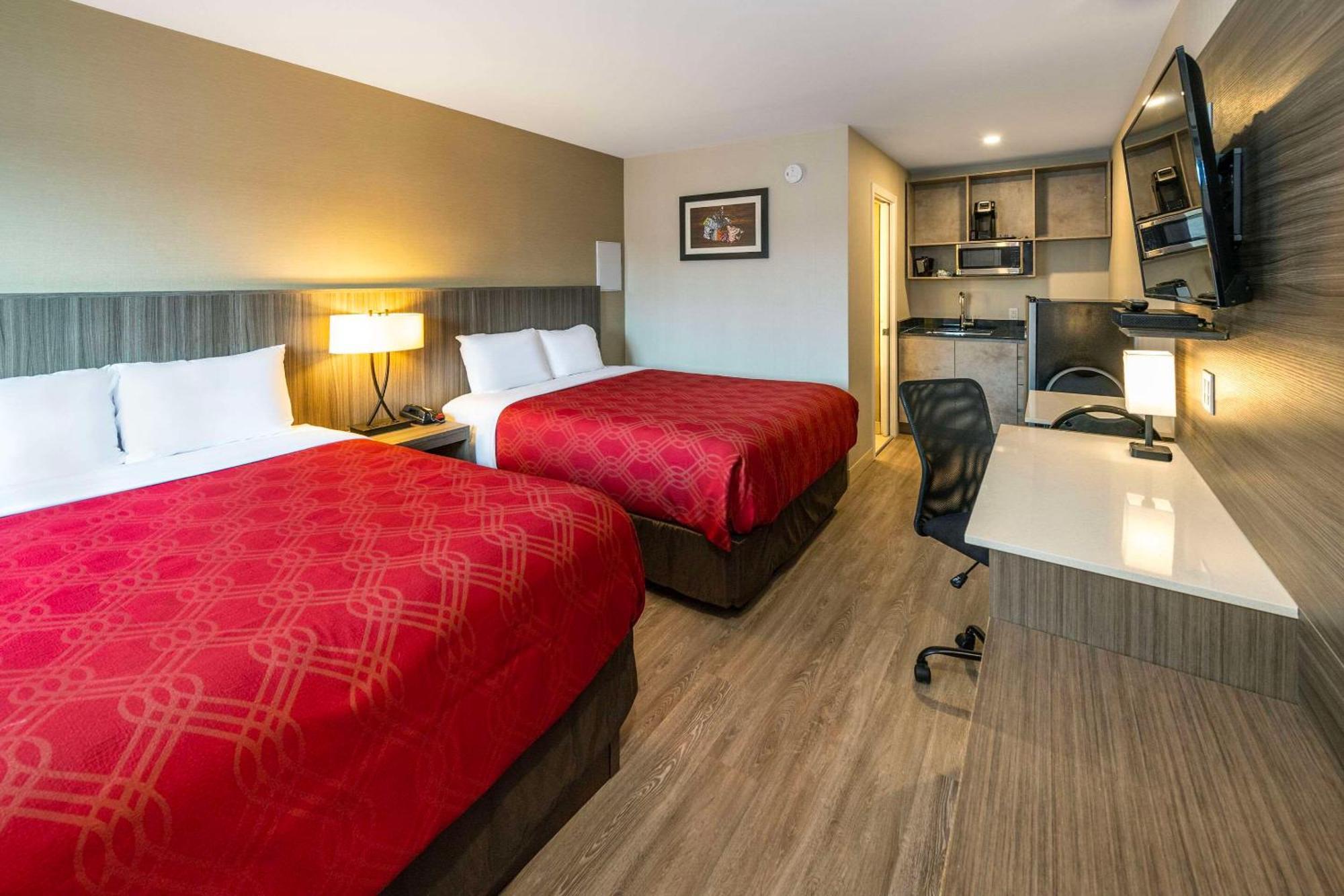 Econo Lodge Inn & Suites بينشر كريك المظهر الخارجي الصورة
