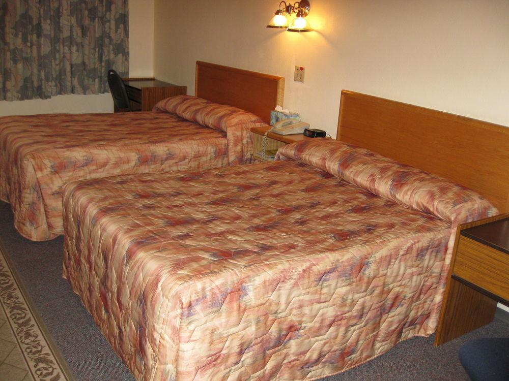 Econo Lodge Inn & Suites بينشر كريك المظهر الخارجي الصورة