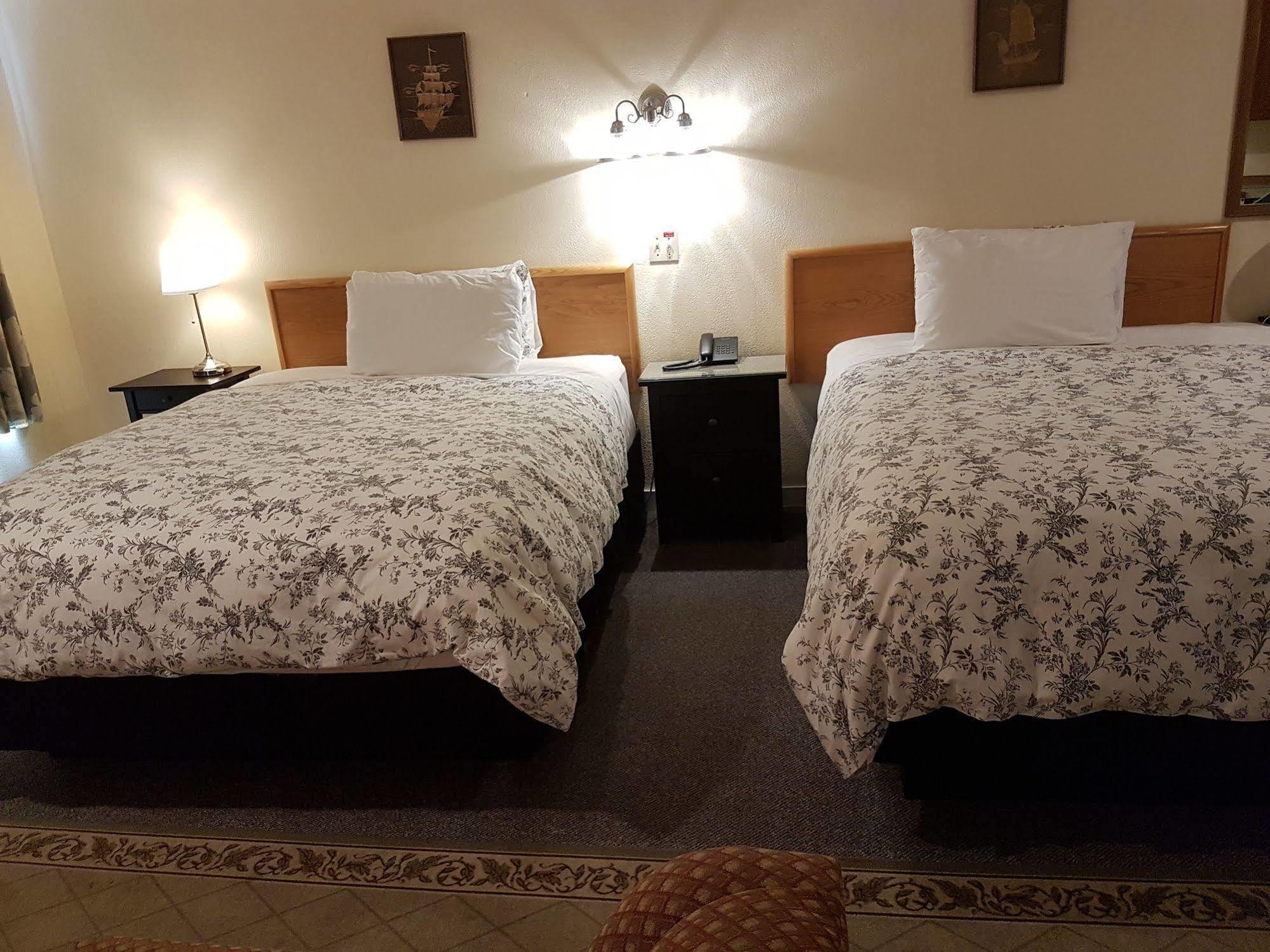 Econo Lodge Inn & Suites بينشر كريك المظهر الخارجي الصورة